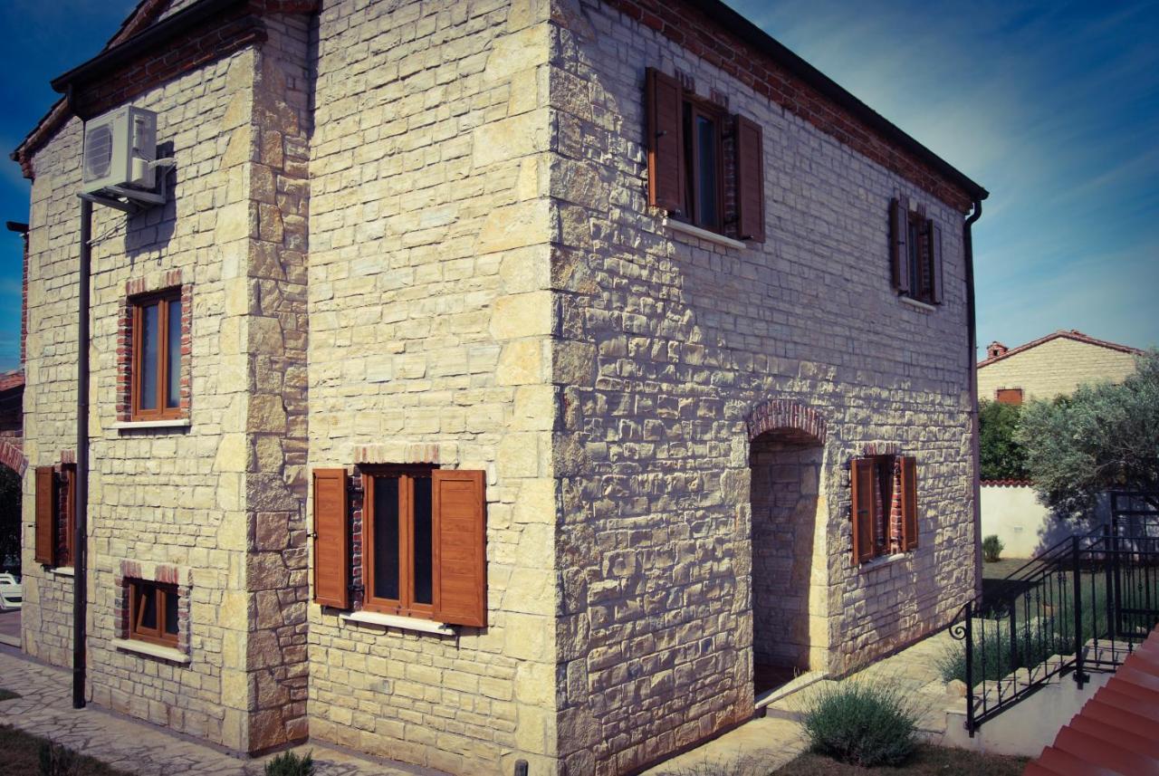 Stella Villa *